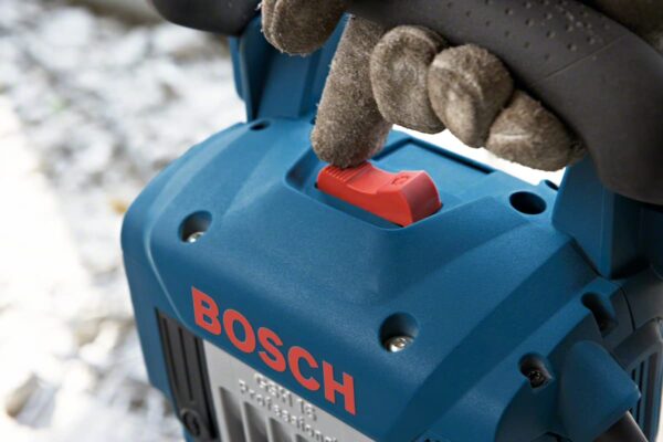 Bosch GSH 16-30 Heavy Duty Corded Electric Demolition Breaker with Hex, 1,750W, 300 BPM, 41J, 16.9 kg, Vibration Control + 1 Pointed Hex Chisel, 30 mm Hex Shank, & Carrying Case, 1 Year Warranty - Image 3