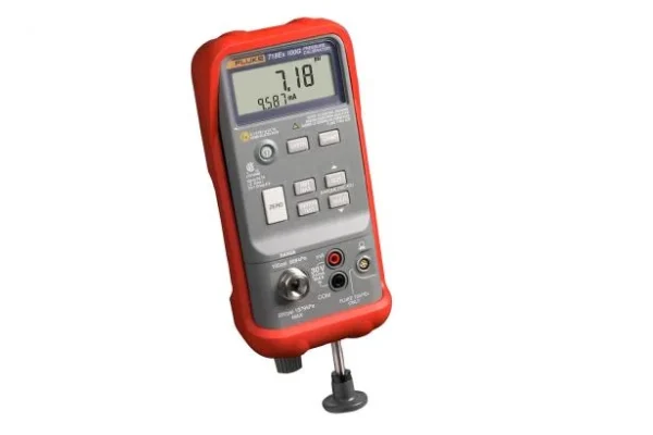FLUKE 718 100G EX Pressure Calibrator