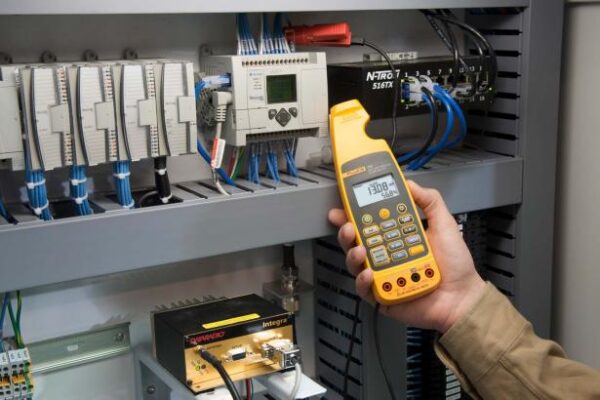 FLUKE 773 Process Clamp Meter - Image 2